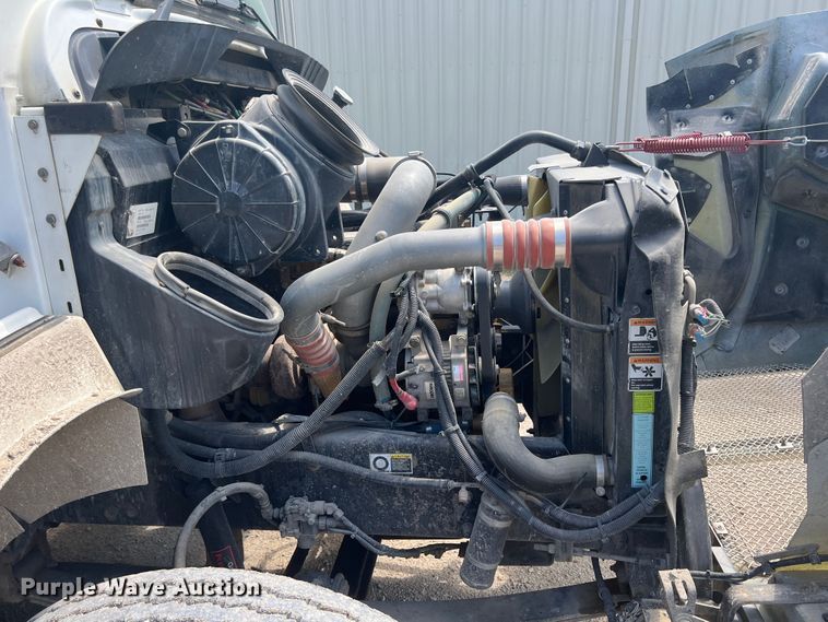 image for item JX9269 2005 Kenworth T300  utility / service truck