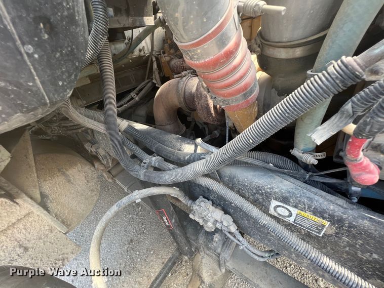 image for item JX9269 2005 Kenworth T300  utility / service truck