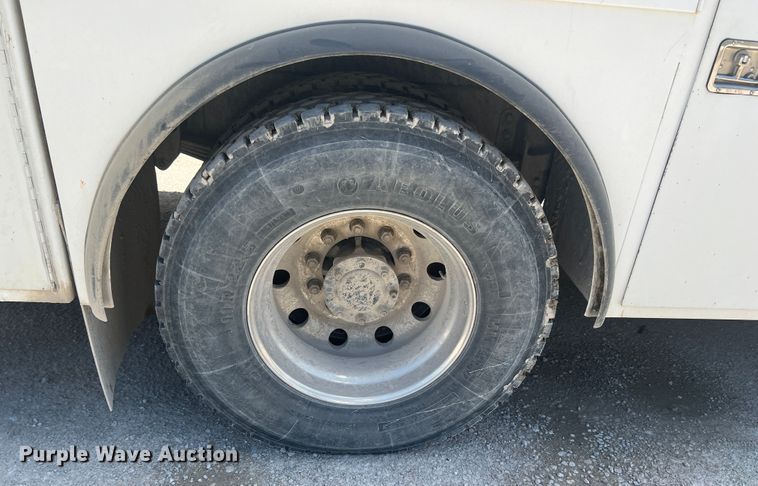 image for item JX9269 2005 Kenworth T300  utility / service truck