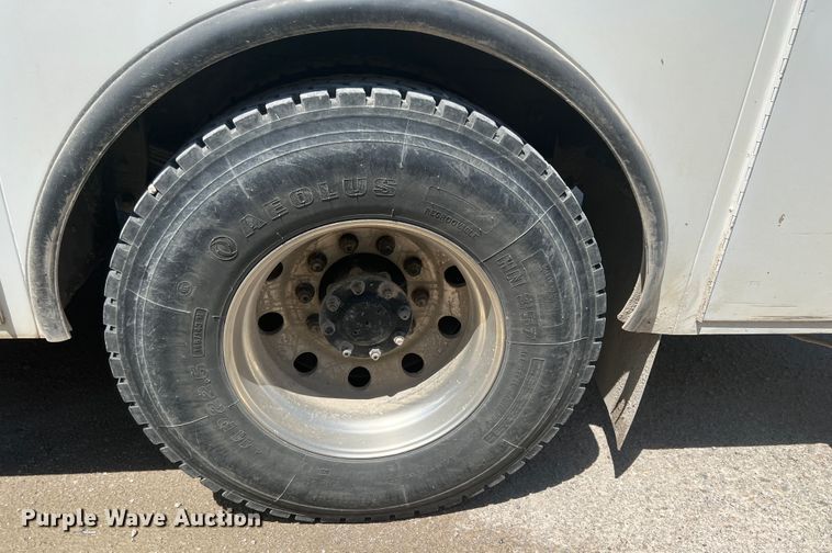 image for item JX9269 2005 Kenworth T300  utility / service truck