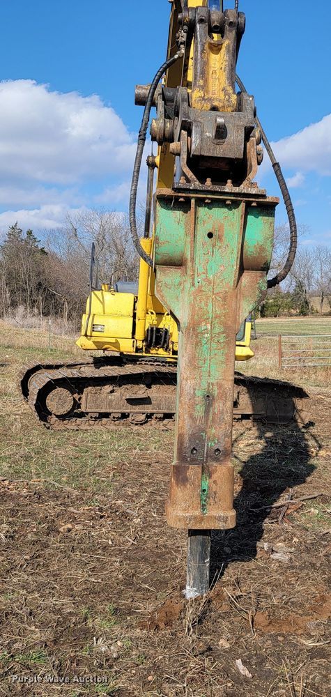 image for item KB9932 2020 Montabert V1800  breaker