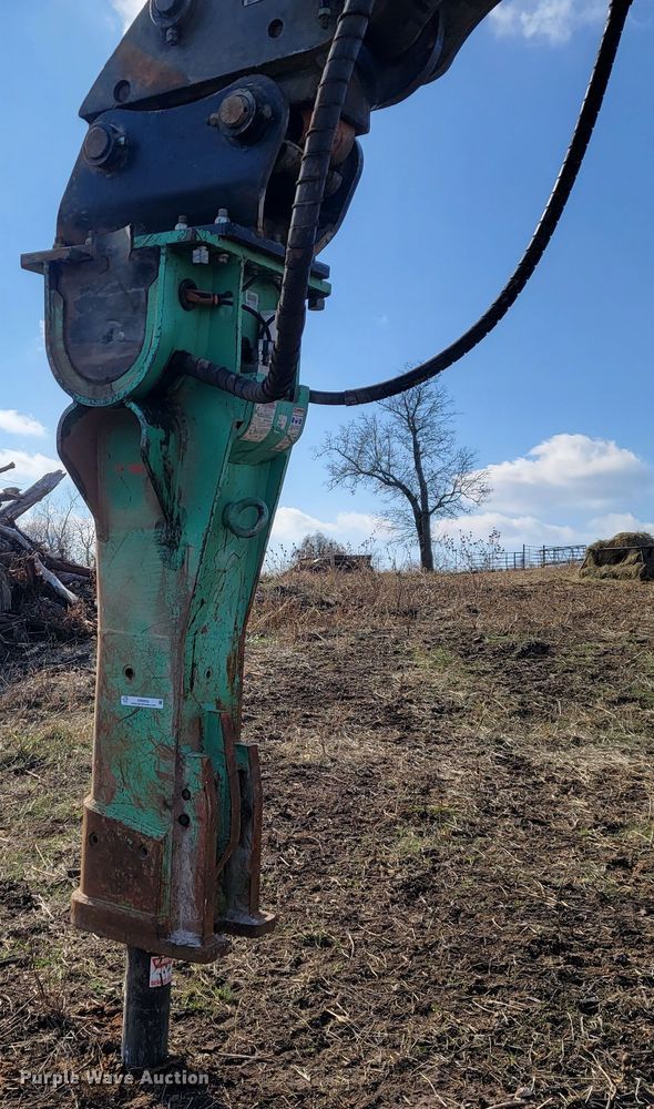 image for item KB9932 2020 Montabert V1800  breaker