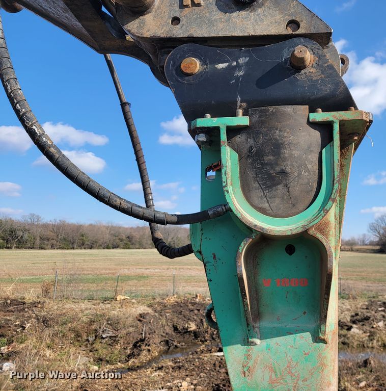 image for item KB9932 2020 Montabert V1800  breaker