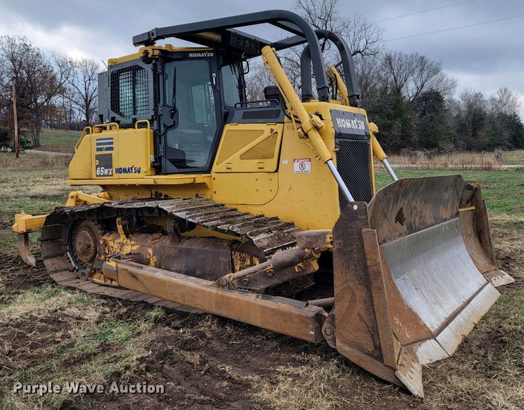 image for item KB9933 2012 Komatsu D65WX-17  dozer