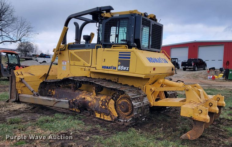 image for item KB9933 2012 Komatsu D65WX-17  dozer