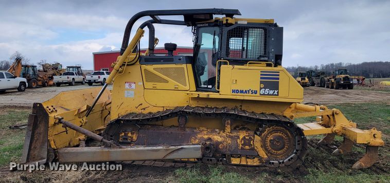 image for item KB9933 2012 Komatsu D65WX-17  dozer