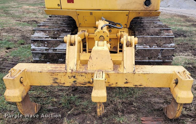 image for item KB9933 2012 Komatsu D65WX-17  dozer
