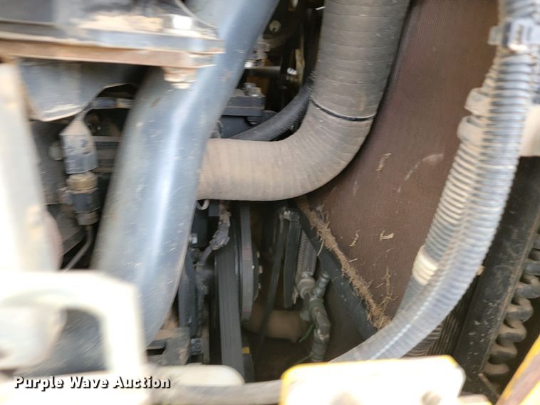 image for item KB9933 2012 Komatsu D65WX-17  dozer