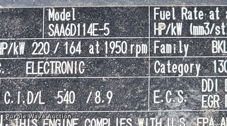 image for item KB9933 2012 Komatsu D65WX-17  dozer