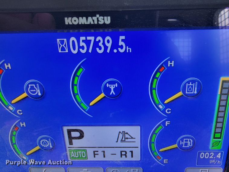 image for item KB9933 2012 Komatsu D65WX-17  dozer