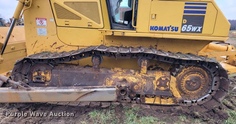 image for item KB9933 2012 Komatsu D65WX-17  dozer