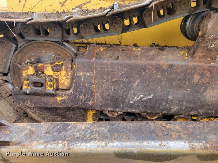 image for item KB9933 2012 Komatsu D65WX-17  dozer