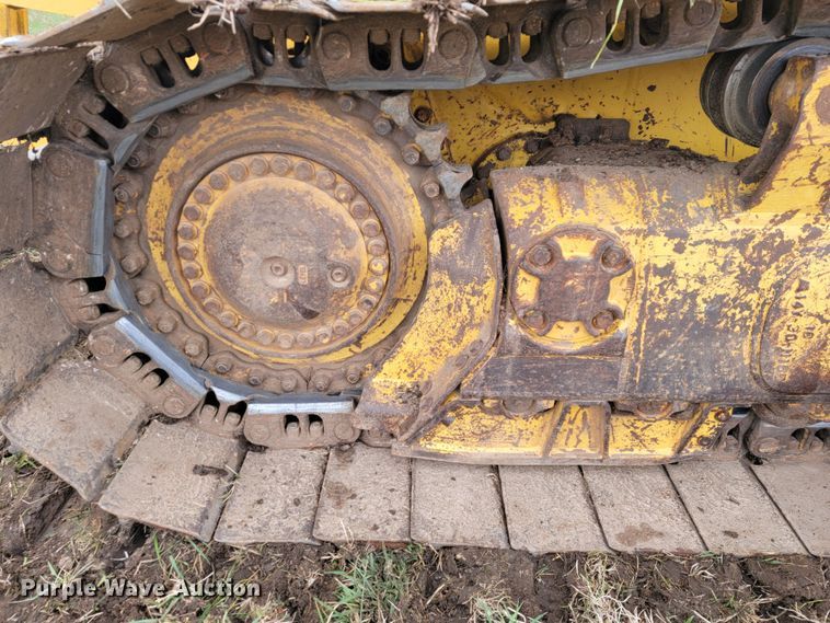image for item KB9933 2012 Komatsu D65WX-17  dozer