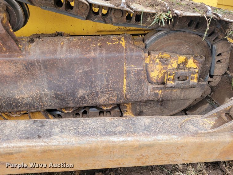 image for item KB9933 2012 Komatsu D65WX-17  dozer