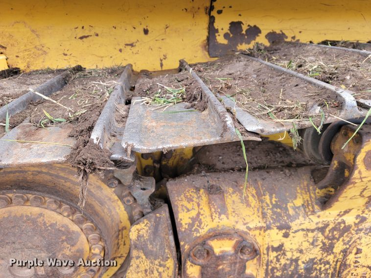 image for item KB9933 2012 Komatsu D65WX-17  dozer