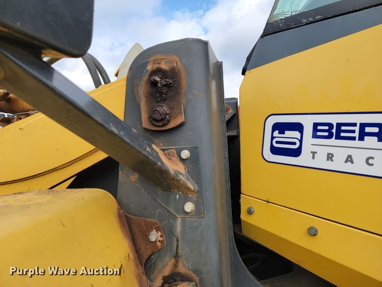 image for item KB9939 2007 Komatsu WA200-5  wheel loader