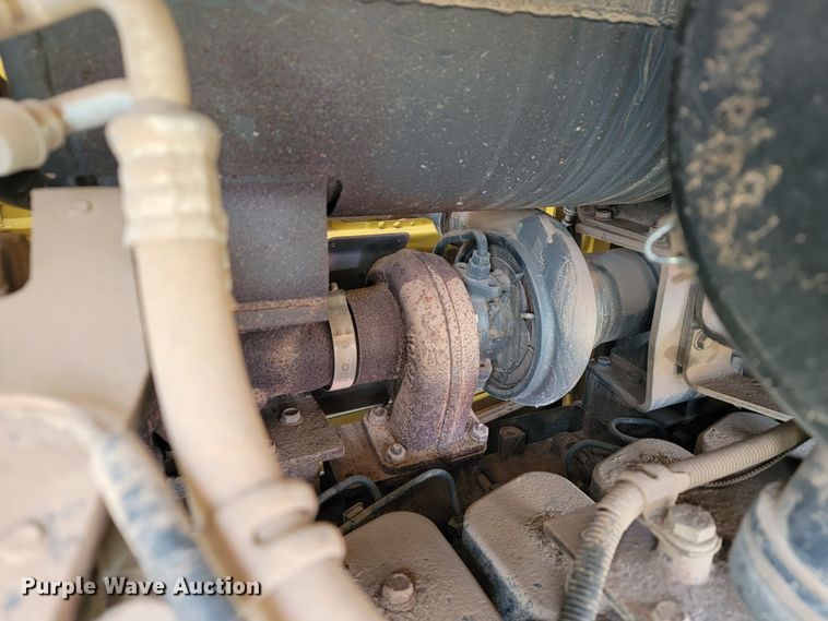 image for item KB9939 2007 Komatsu WA200-5  wheel loader