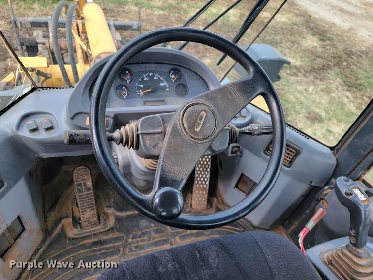 image for item KB9939 2007 Komatsu WA200-5  wheel loader