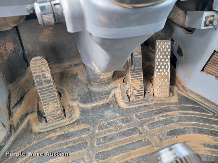 image for item KB9939 2007 Komatsu WA200-5  wheel loader