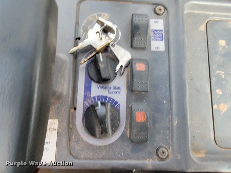 image for item KB9939 2007 Komatsu WA200-5  wheel loader