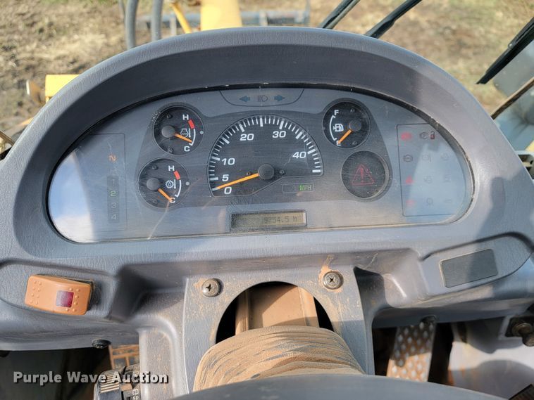 image for item KB9939 2007 Komatsu WA200-5  wheel loader