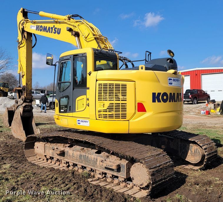 image for item KB9940 2018 Komatsu PC238USLC-11  excavator