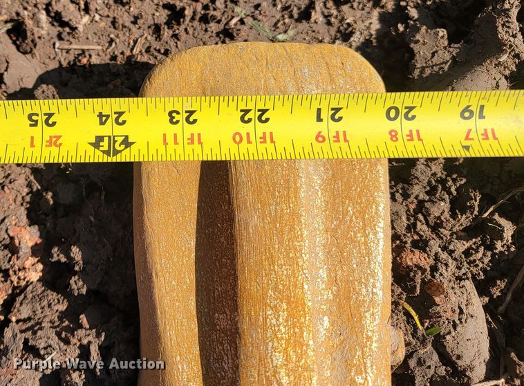 image for item KB9940 2018 Komatsu PC238USLC-11  excavator