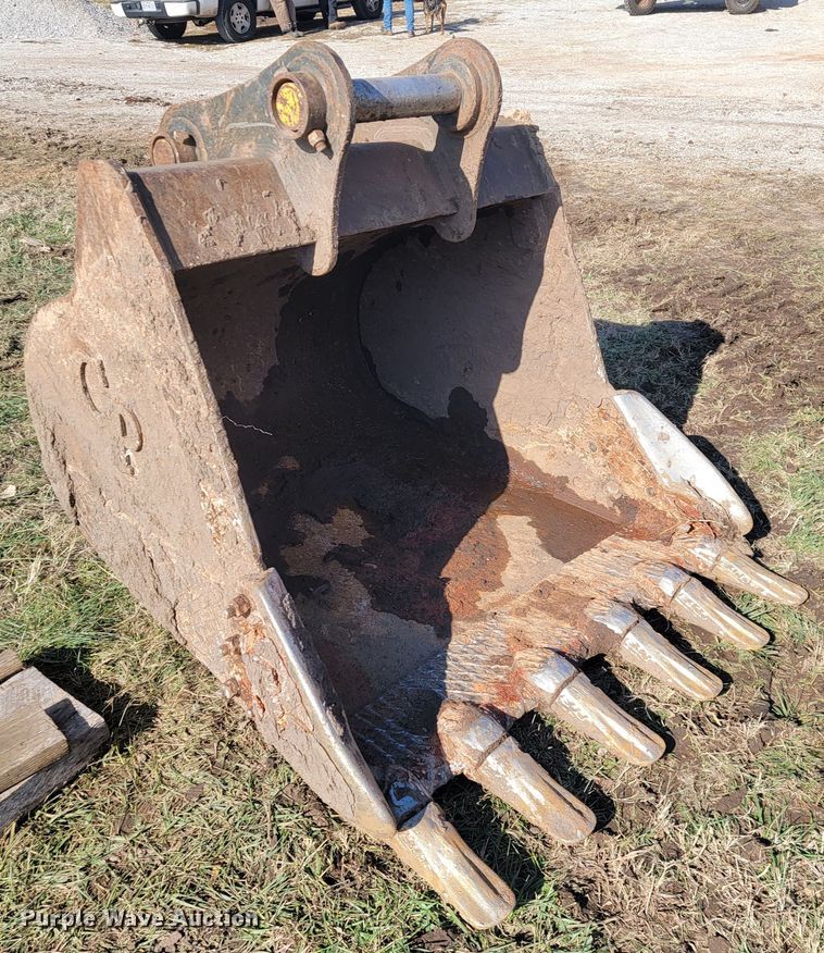 image for item KB9940 2018 Komatsu PC238USLC-11  excavator