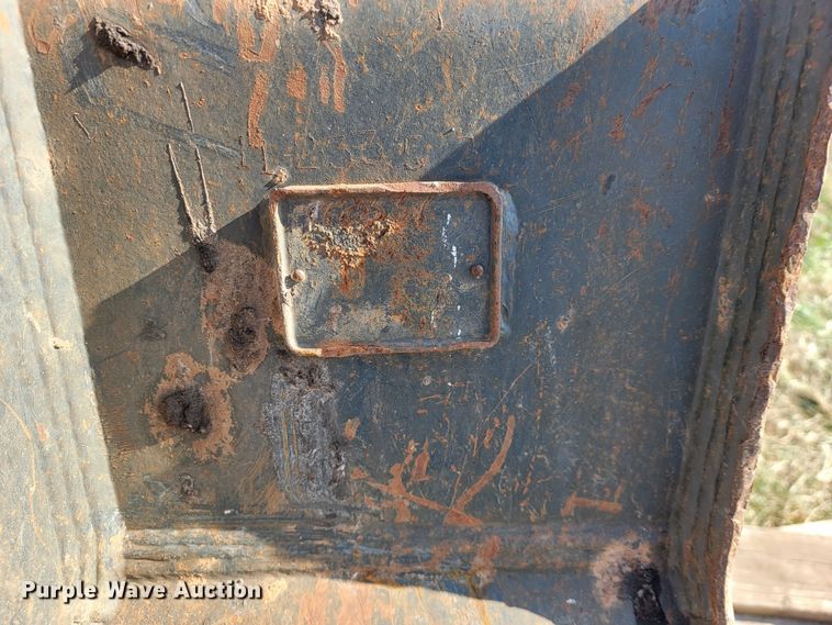 image for item KB9940 2018 Komatsu PC238USLC-11  excavator