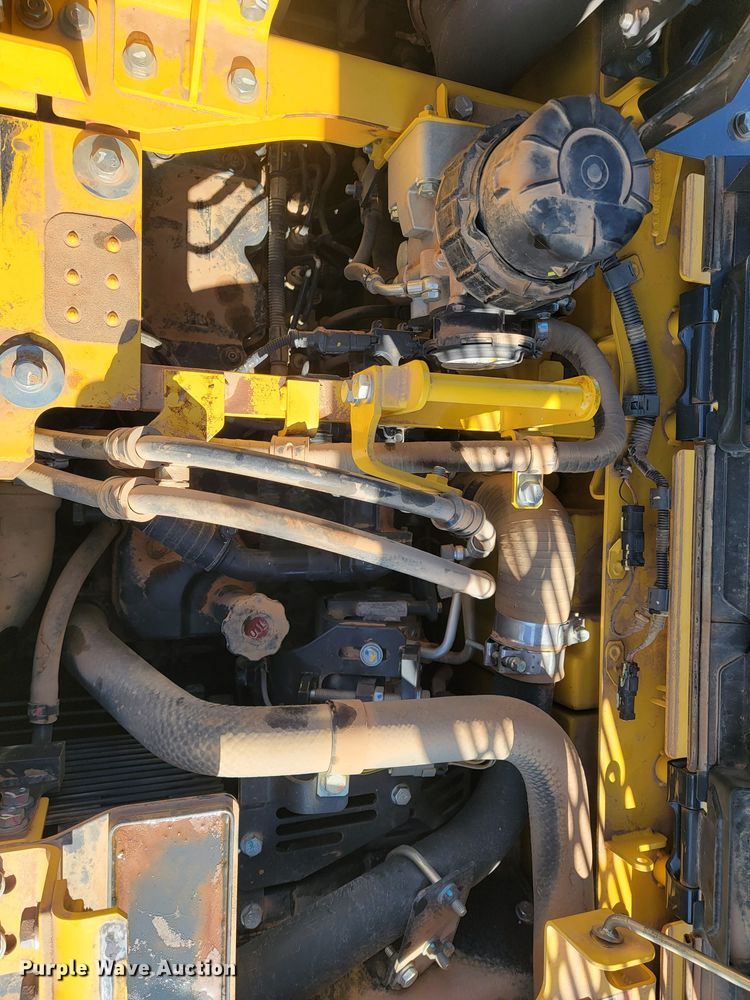 image for item KB9940 2018 Komatsu PC238USLC-11  excavator