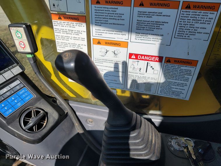 image for item KB9940 2018 Komatsu PC238USLC-11  excavator