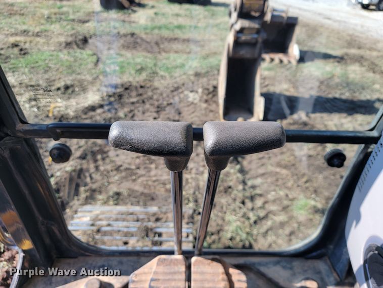 image for item KB9940 2018 Komatsu PC238USLC-11  excavator