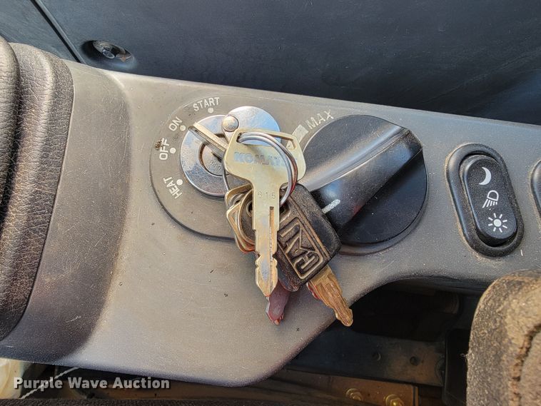 image for item KB9940 2018 Komatsu PC238USLC-11  excavator