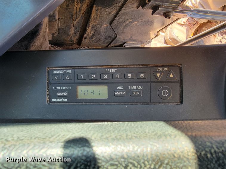 image for item KB9940 2018 Komatsu PC238USLC-11  excavator