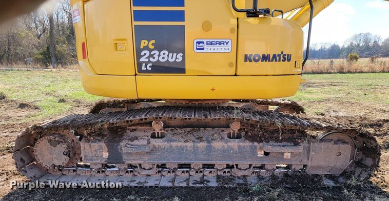 image for item KB9940 2018 Komatsu PC238USLC-11  excavator