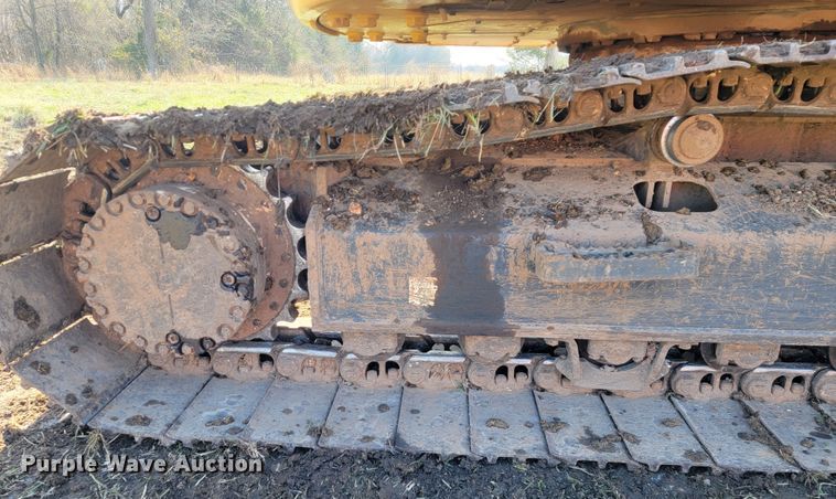 image for item KB9940 2018 Komatsu PC238USLC-11  excavator