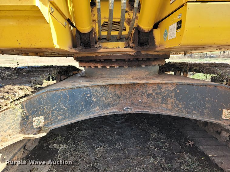 image for item KB9940 2018 Komatsu PC238USLC-11  excavator