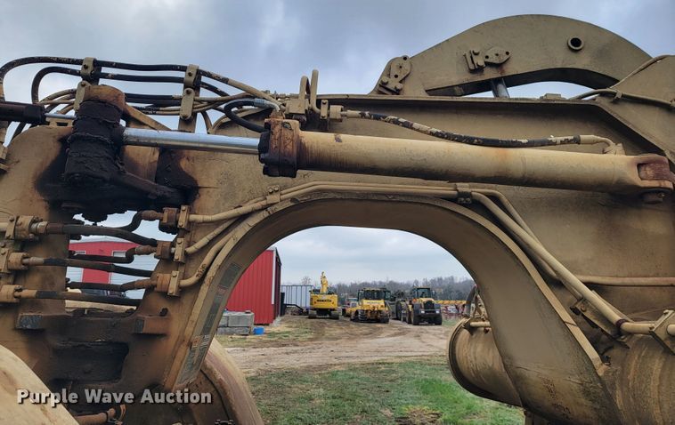 image for item KB9941 1985 Caterpillar 621B  conventional scraper