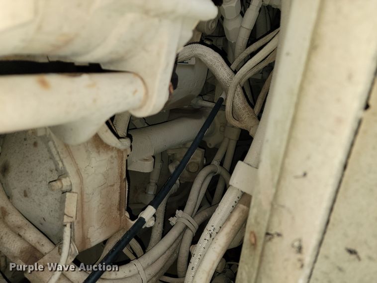 image for item KB9941 1985 Caterpillar 621B  conventional scraper