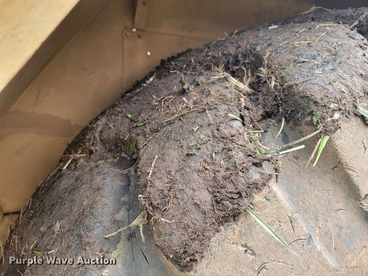 image for item KB9941 1985 Caterpillar 621B  conventional scraper