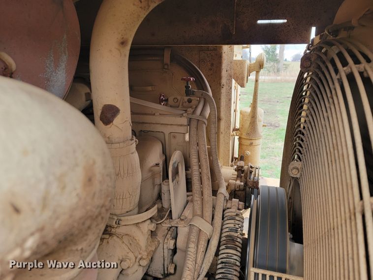 image for item KB9941 1985 Caterpillar 621B  conventional scraper