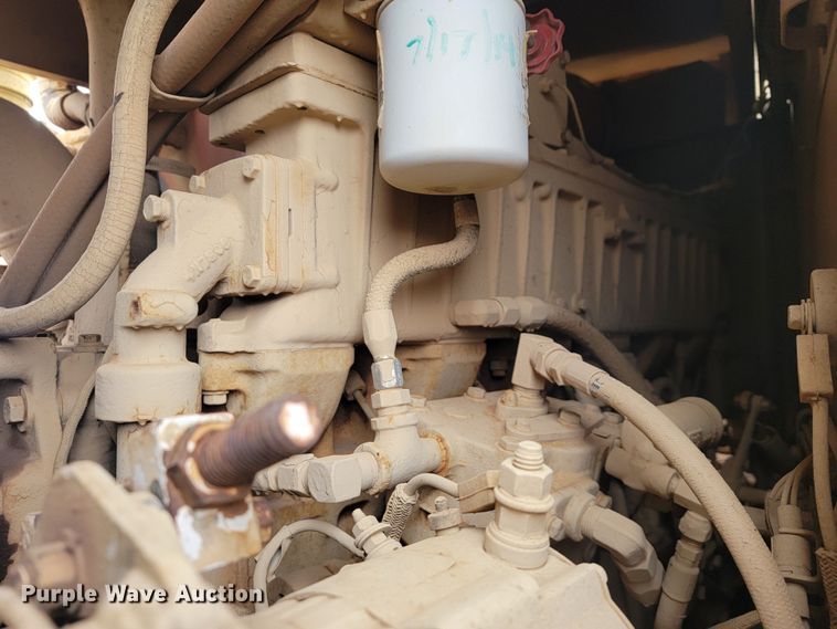 image for item KB9941 1985 Caterpillar 621B  conventional scraper