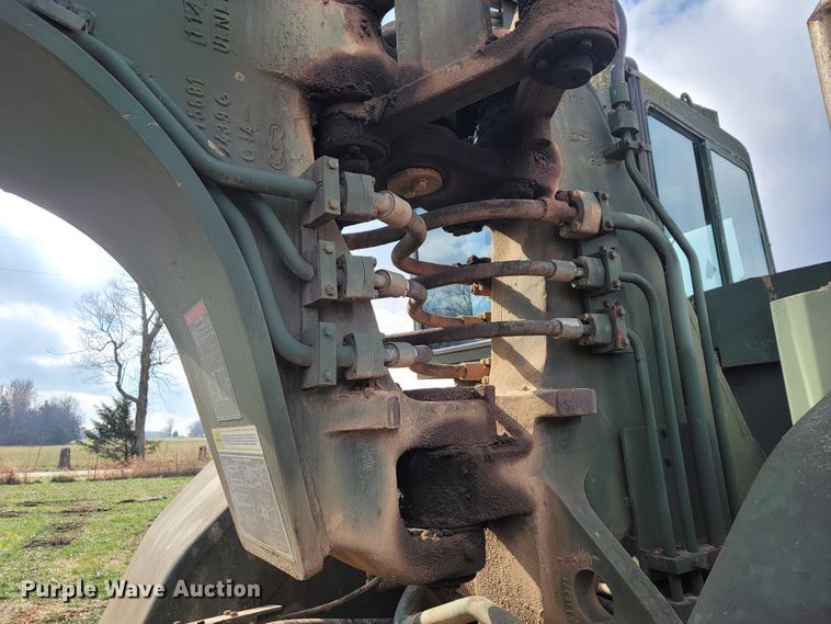 image for item KB9942 1984 Caterpillar 621B  conventional scraper