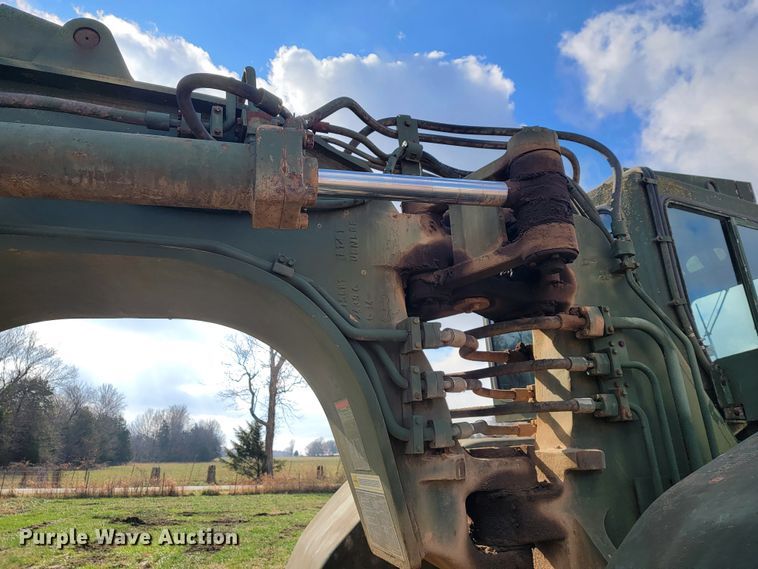 image for item KB9942 1984 Caterpillar 621B  conventional scraper