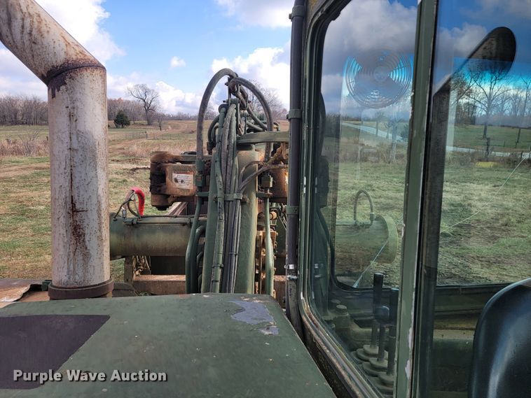 image for item KB9942 1984 Caterpillar 621B  conventional scraper