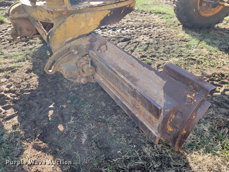 image for item KB9943 Komatsu GD705A-4  motor grader