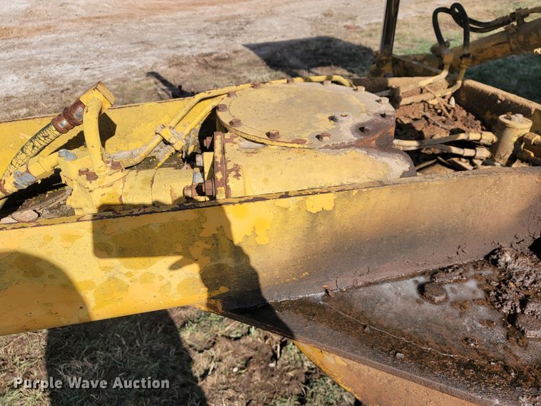 image for item KB9943 Komatsu GD705A-4  motor grader