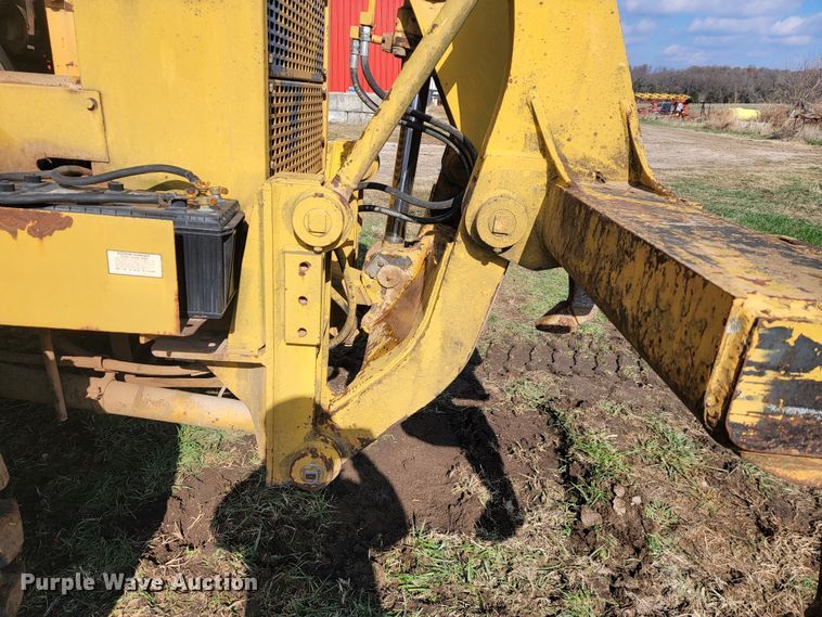 image for item KB9943 Komatsu GD705A-4  motor grader