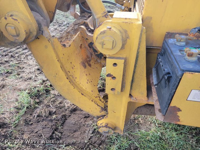 image for item KB9943 Komatsu GD705A-4  motor grader