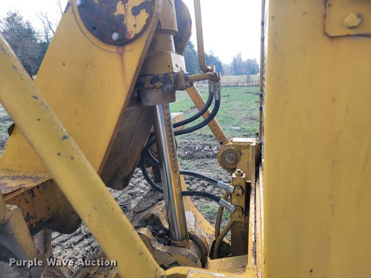 image for item KB9943 Komatsu GD705A-4  motor grader